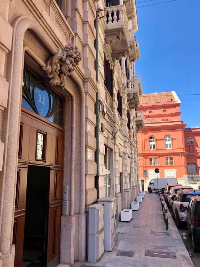 Laus Teatro Petruzzelli Suite Bari Kültér fotó