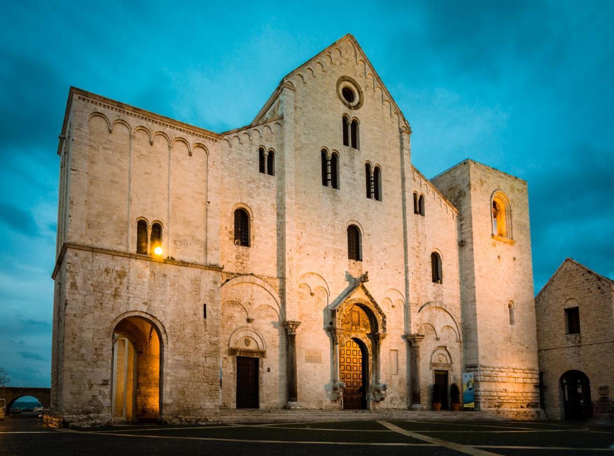 Laus Teatro Petruzzelli Suite Bari Kültér fotó
